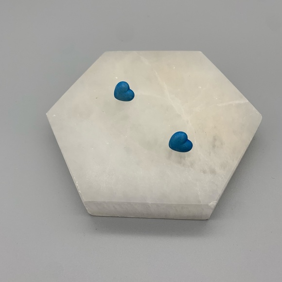 Vintage Blue Heart Earrings. Good Condition. - Picture 2 of 3